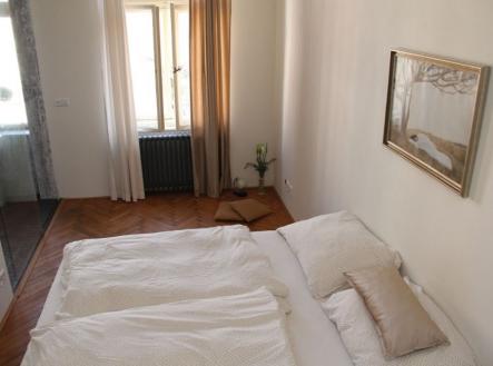 . | Pronájem bytu, 2+kk, 45 m²