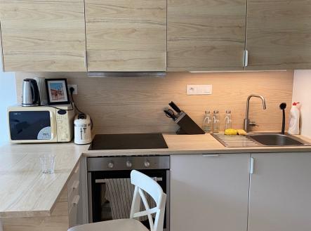 . | Pronájem bytu, 2+kk, 46 m²
