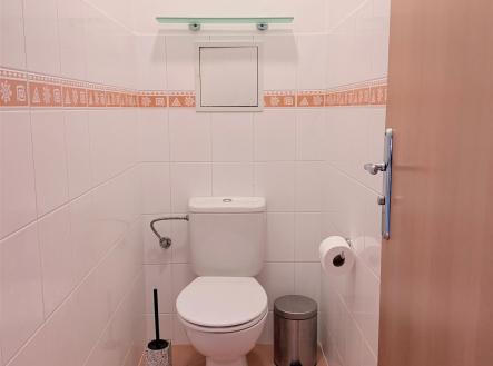 . | Pronájem bytu, 2+kk, 67 m²