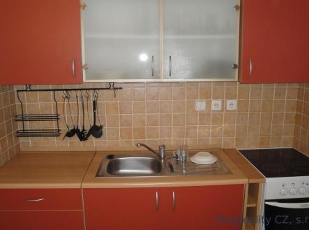 . | Pronájem bytu, 1+kk, 30 m²