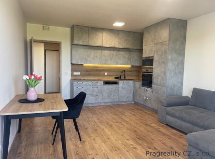 . | Pronájem bytu, 2+kk, 70 m²