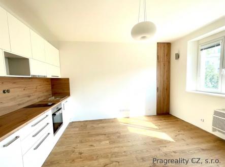 . | Pronájem bytu, 1+kk, 27 m²
