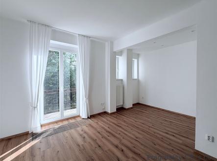 . | Pronájem bytu, 3+kk, 85 m²
