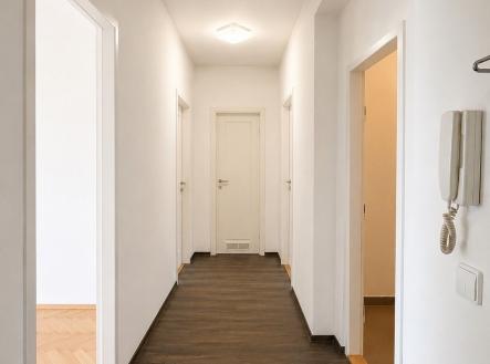 . | Pronájem bytu, 3+kk, 95 m²