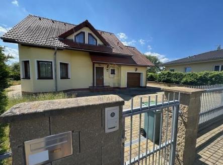 . | Prodej - dům/vila, 138 m²