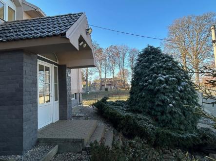 . | Prodej - dům/vila, 492 m²