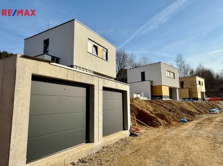 stav ke dni 8. 3. 2025 | Prodej - dům/vila, 95 m²