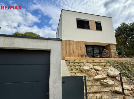 stav ke dni 17. 9. 2025 | Prodej - dům/vila, 95 m²