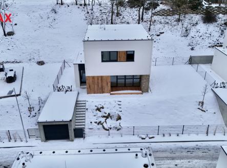 zimní foto | Prodej - dům/vila, 95 m²