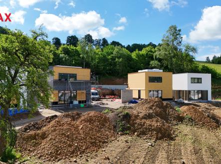 stav ke dni 28. 5. 2025 | Prodej - dům/vila, 95 m²