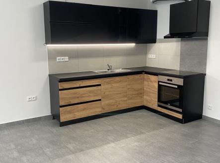 24-10-20-10-27-33-2980-1.jpg | Pronájem bytu, 2+kk, 64 m²