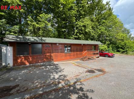 1704.jpg | Prodej - pozemek pro komerční výstavbu, 752 m²