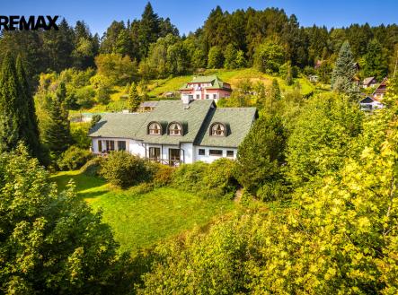 Prodej - dům/vila, 350 m² obrázek