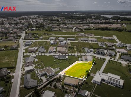 Prodej - pozemek pro bydlení, 1 619 m² obrázek