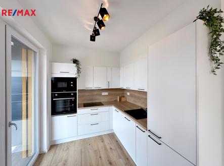 03.jpg | Prodej bytu, 2+kk, 64 m²