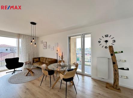 04-1.jpg | Prodej bytu, 2+kk, 77 m²