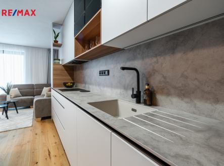 Indukční deska je matná | Prodej bytu, 3+kk, 113 m²