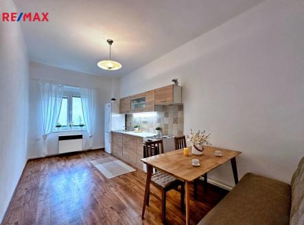 01.jpg | Pronájem bytu, 2+1, 80 m²