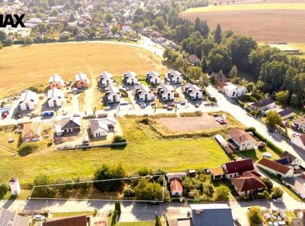 Prodej - pozemek pro bydlení, 724 m² obrázek