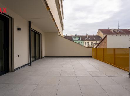 Pohled směr obývací pokoj, vzadu ložnice | Prodej bytu, 3+kk, 163 m²