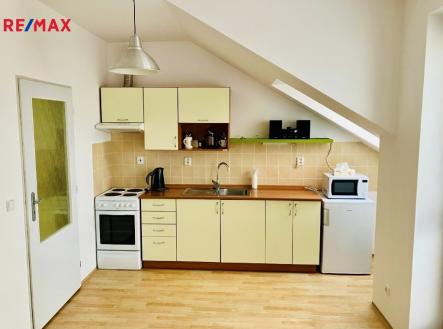 06-1.jpg | Pronájem bytu, 1+kk, 37 m²