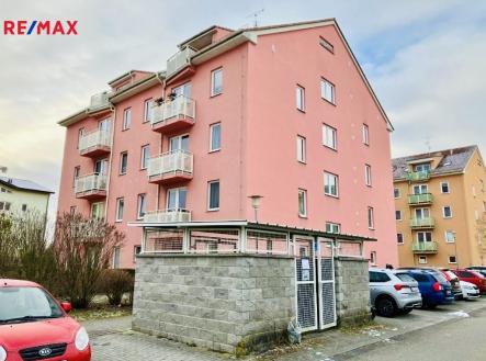 01-1.jpg | Pronájem bytu, 1+kk, 37 m²