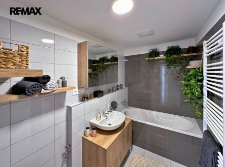 12-1.jpg | Prodej bytu, 1+kk, 55 m²