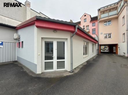 01.jpg | Pronájem - obchodní prostor, 84 m²