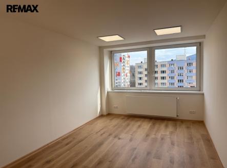 whatsapp-image-2026-03-26-at-14.03.29.jpeg | Pronájem - kanceláře, 22 m²