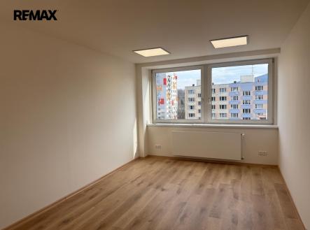 whatsapp-image-2026-03-26-at-14.03.29.jpeg | Pronájem - kanceláře, 22 m²