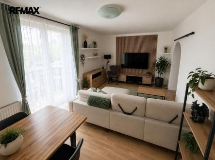 whatsapp-image-2026-05-17-at-09.32.30-2.jpeg | Pronájem bytu, 5+1, 103 m²