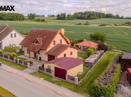 dji-20260518181309-0093-d-3.jpg | Pronájem - dům/vila, 150 m²