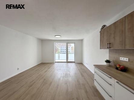 03.jpg | Pronájem bytu, 1+kk, 84 m²