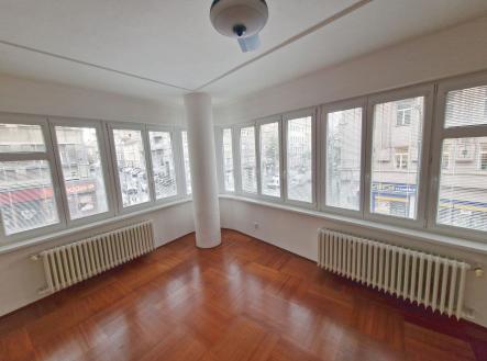 . | Pronájem bytu, 4+kk, 106 m²