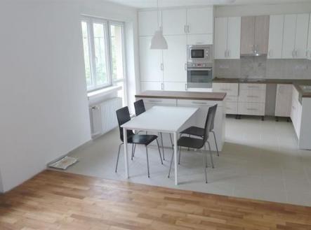 . | Pronájem bytu, 3+kk, 75 m²