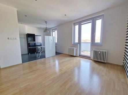 . | Pronájem bytu, 1+kk, 42 m²