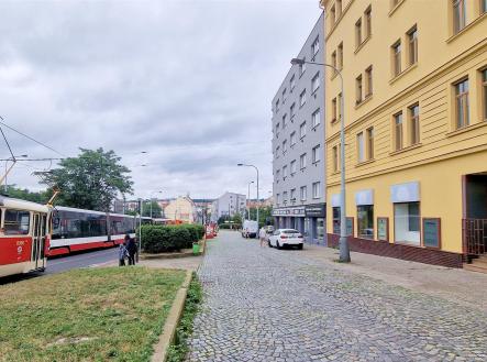 . | Pronájem - obchodní prostor, 255 m²