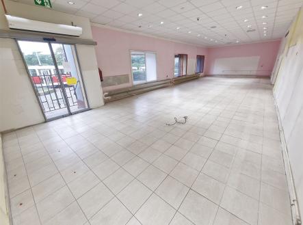 . | Pronájem - obchodní prostor, 255 m²