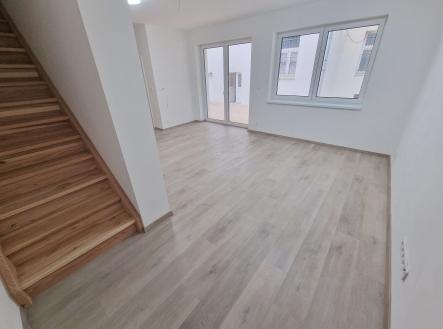 . | Pronájem - dům/vila, 94 m²