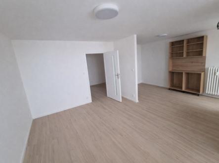 . | Pronájem bytu, 3+kk, 74 m²