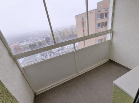 . | Pronájem bytu, 3+kk, 74 m²