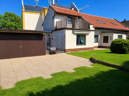. | Prodej - dům/vila, 196 m²