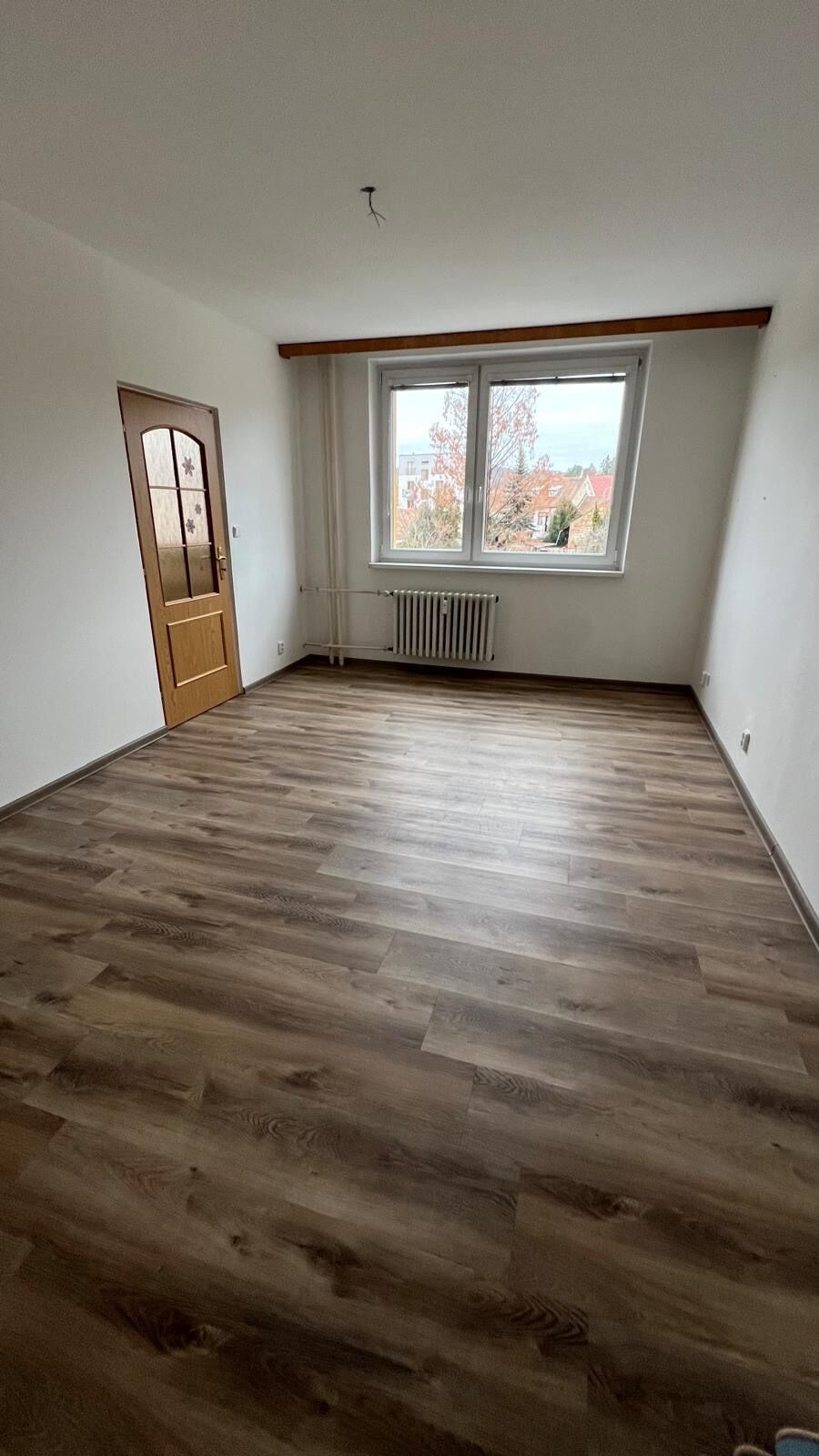 Pronájem bytu 2+1, 55 m², 2. patro, Žabovřesky – klidná lokalita, zasklená lodžie, volné ihned