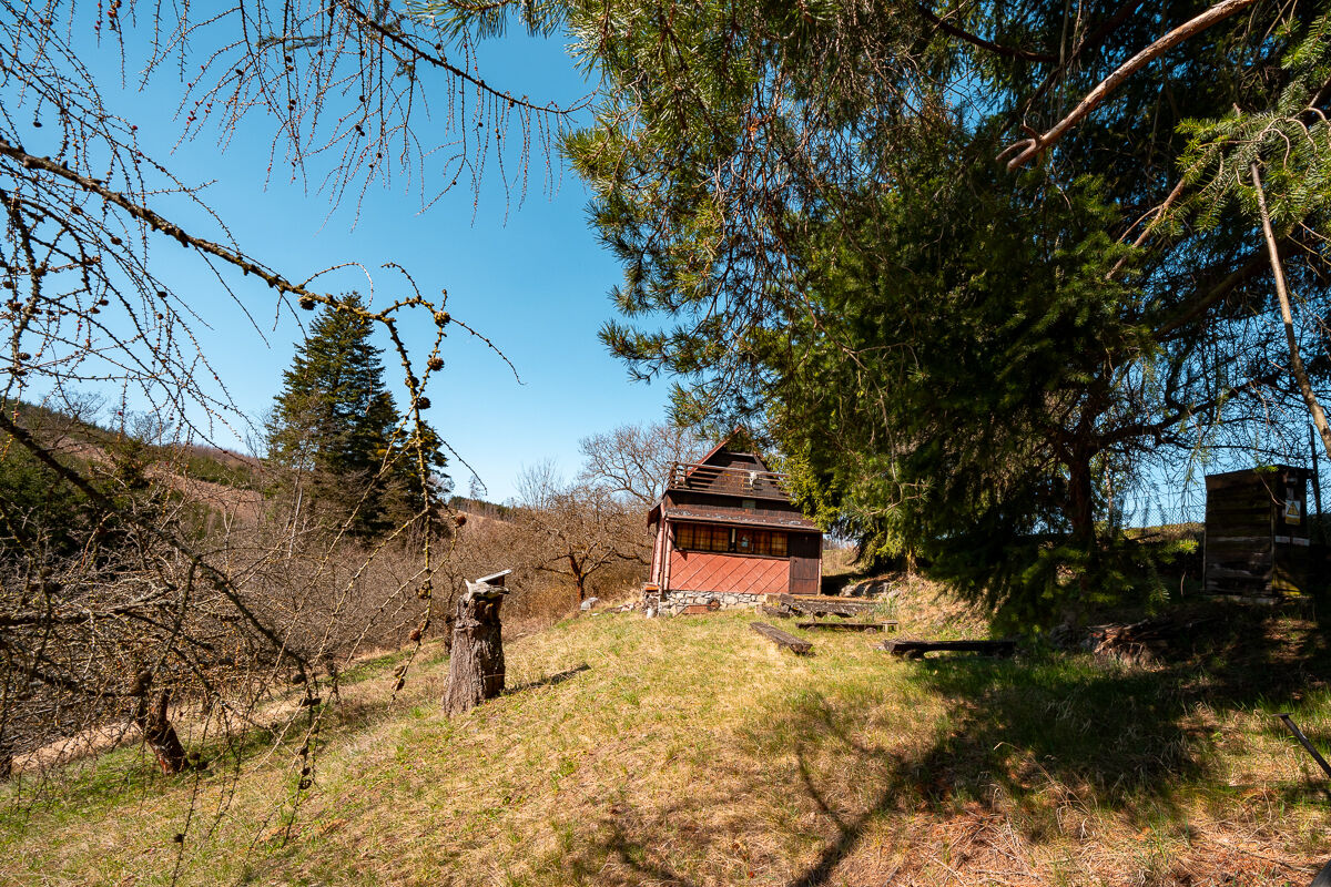 REZERVOVÁNO-Prodej chaty na samotě uprostřed přírody – Lačnov, Štěchov u Lysic, pozemek 1634 m²