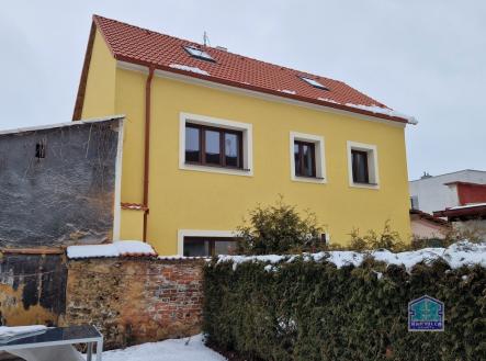 dum | Prodej - dům/vila, 108 m²