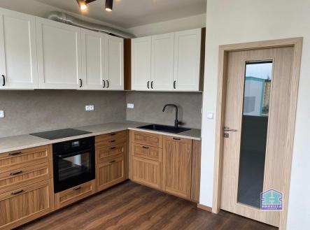 17 | Pronájem bytu, 1+1, 39 m²