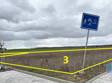 13 | Prodej - pozemek pro bydlení, 1 215 m²