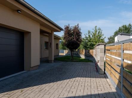 19 | Pronájem - dům/vila, 150 m²