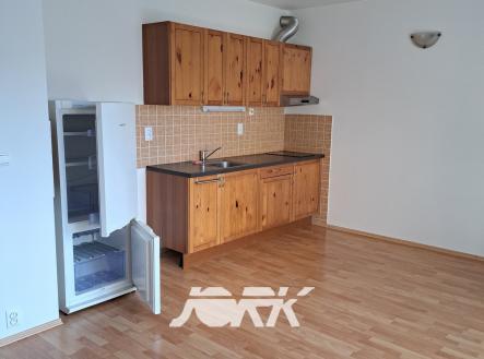 Pokoj kk pohled 2 | Pronájem bytu, 1+kk, 35 m²