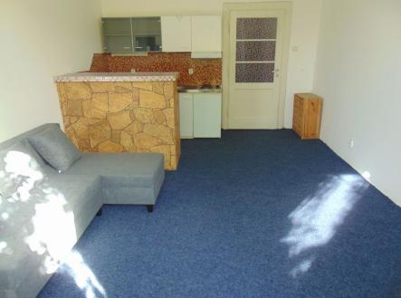 Pronájem bytu, 1+kk, 30 m² obrázek
